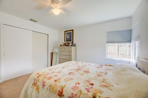 Tiny photo for 5225 NE 5 Avenue, Oakland Park, FL 33334 (MLS # RX-11116108)