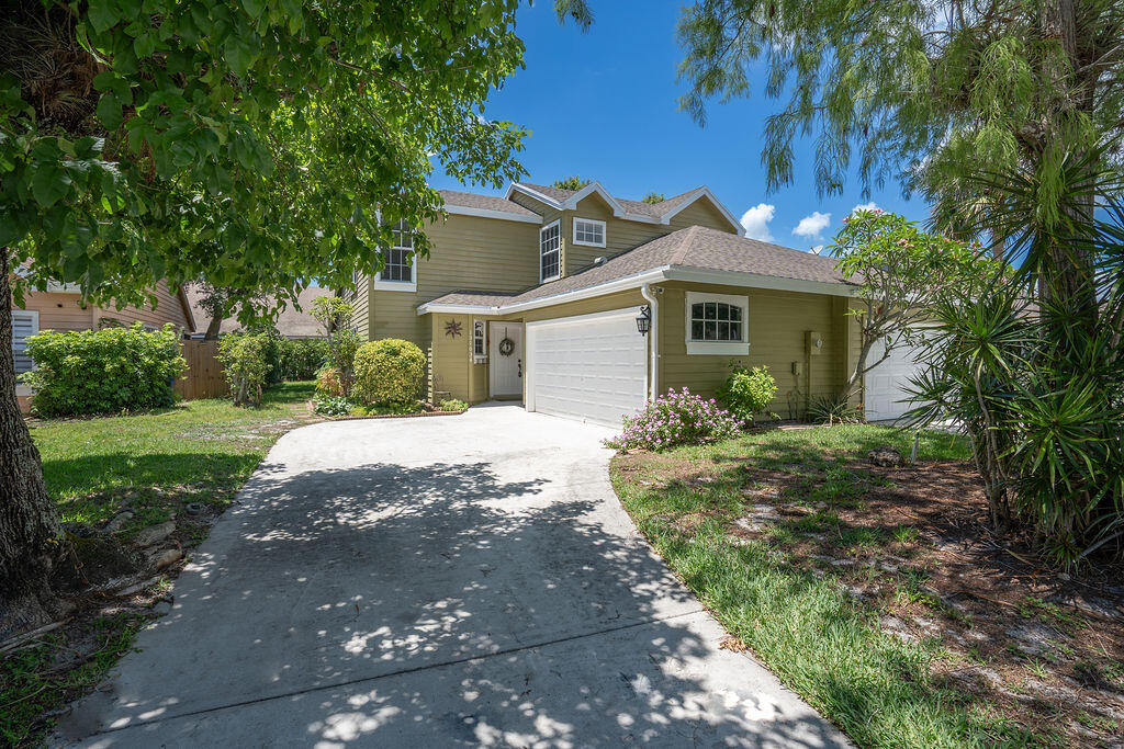 Property for Sale at 13103 Quiet Woods Road A, Wellington, Palm Beach County, Florida - Bedrooms: 3 
Bathrooms: 2.5  - $410,000
