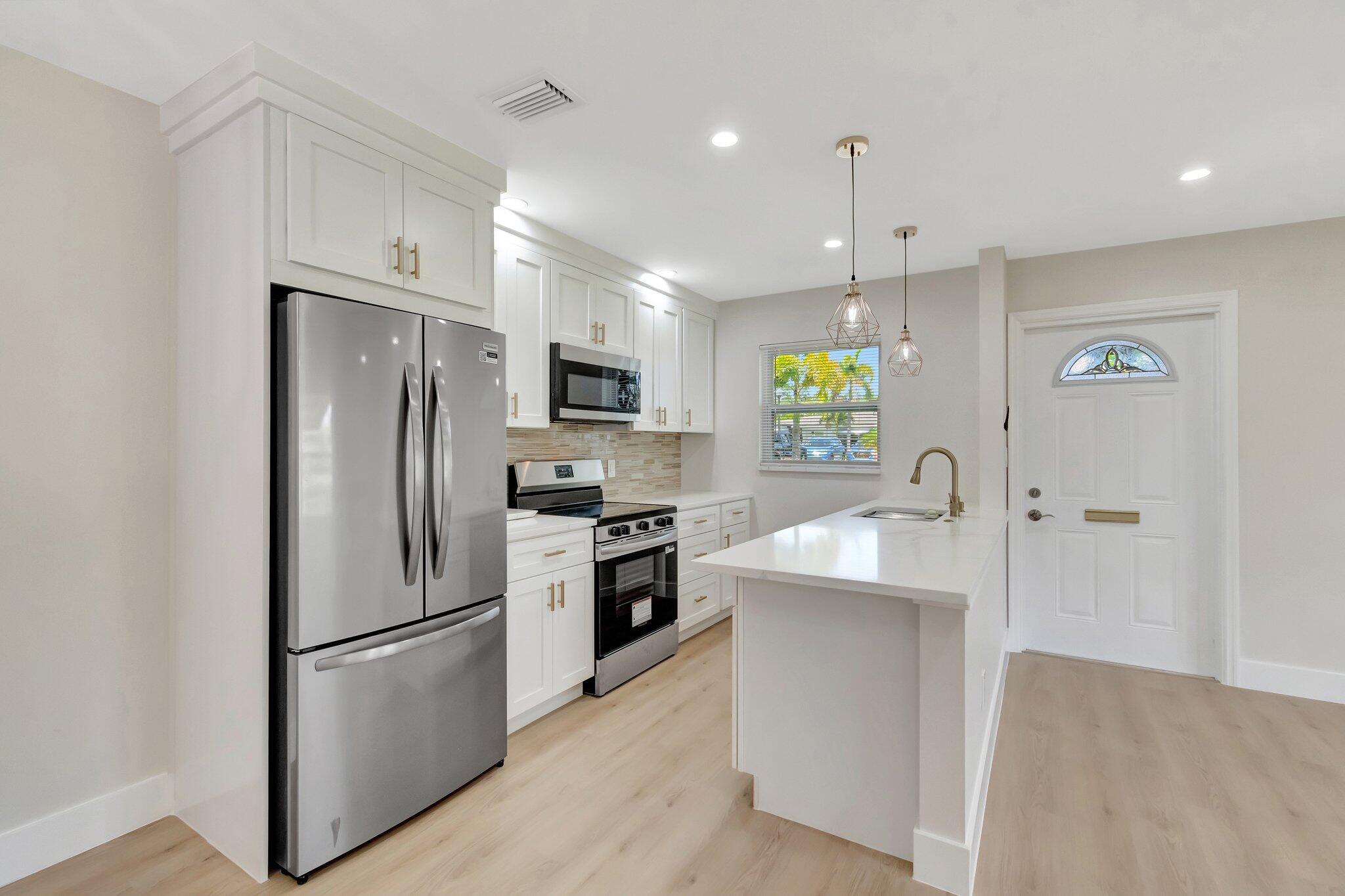 Property for Sale at 470 High Point Drive A, Delray Beach, Palm Beach County, Florida - Bedrooms: 2 
Bathrooms: 2  - $249,500