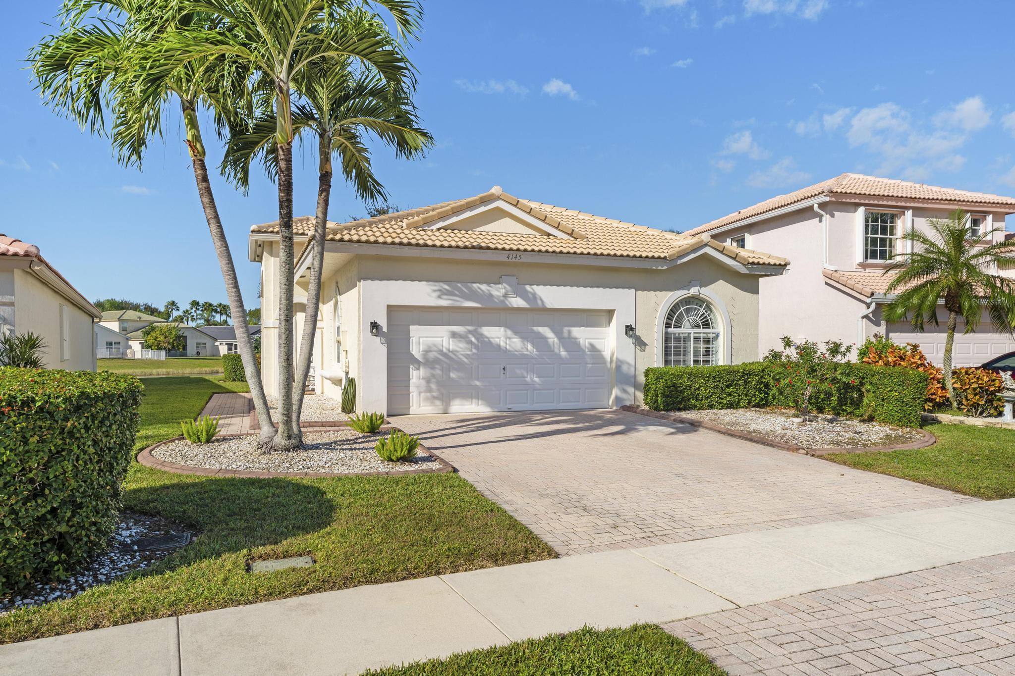 4145 Sea Mist Way, Wellington, Palm Beach County, Florida - 3 Bedrooms  
2 Bathrooms - 