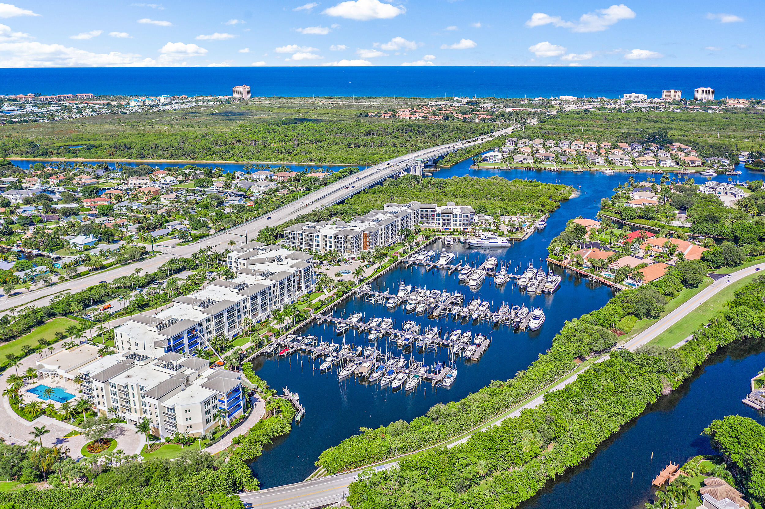 2720 Donald Ross Road 406, Palm Beach Gardens, Palm Beach County, Florida - 2 Bedrooms  
2.5 Bathrooms - 