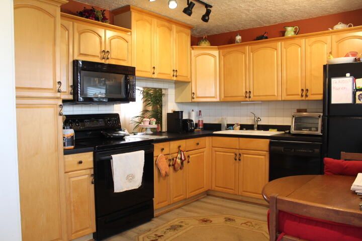 149 Lake Gloria Drive, West Palm Beach, Palm Beach County, Florida - 2 Bedrooms  
2 Bathrooms - 