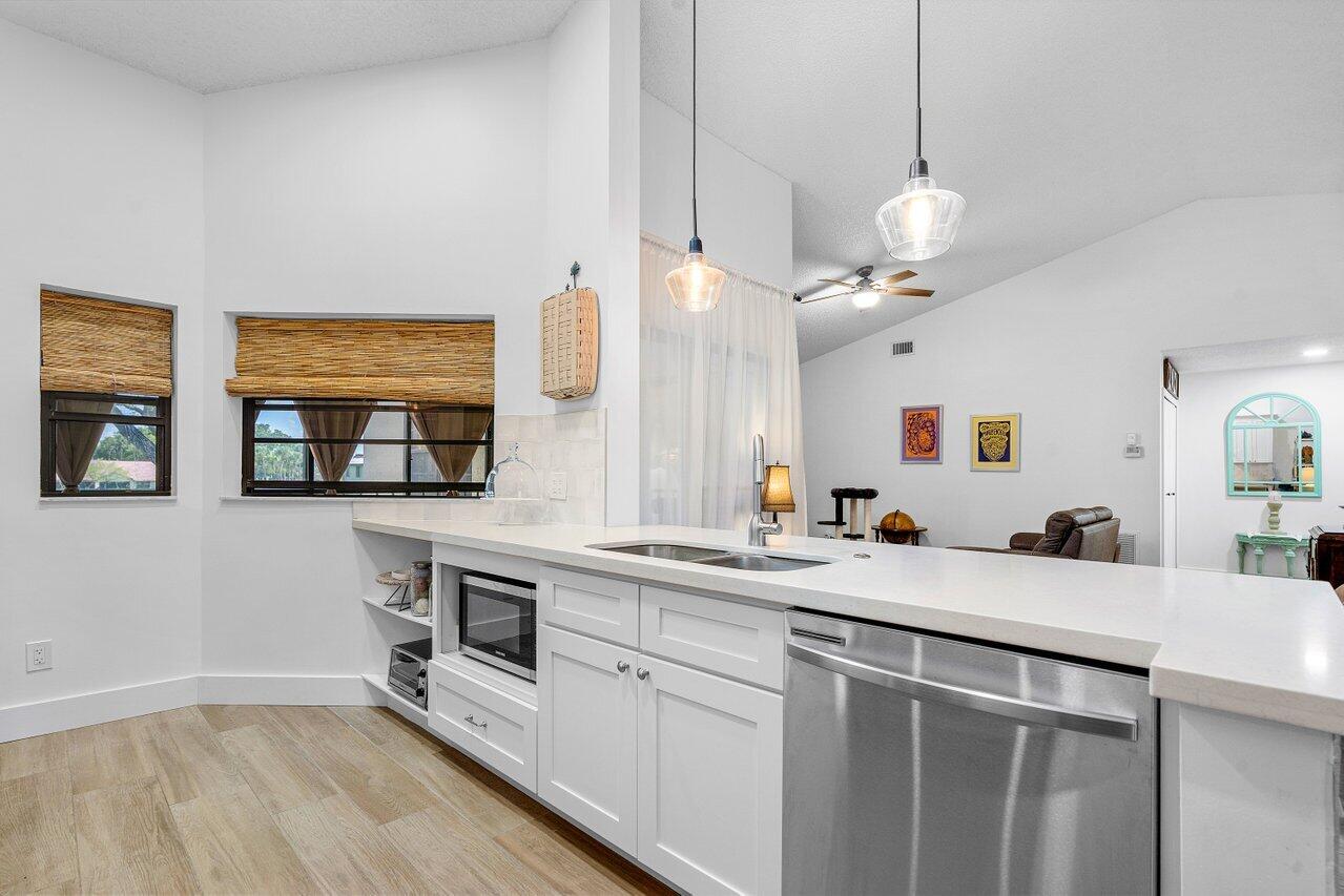 Property for Sale at 6055 Parkwalk Drive, Boynton Beach, Palm Beach County, Florida - Bedrooms: 2 
Bathrooms: 2  - $293,000