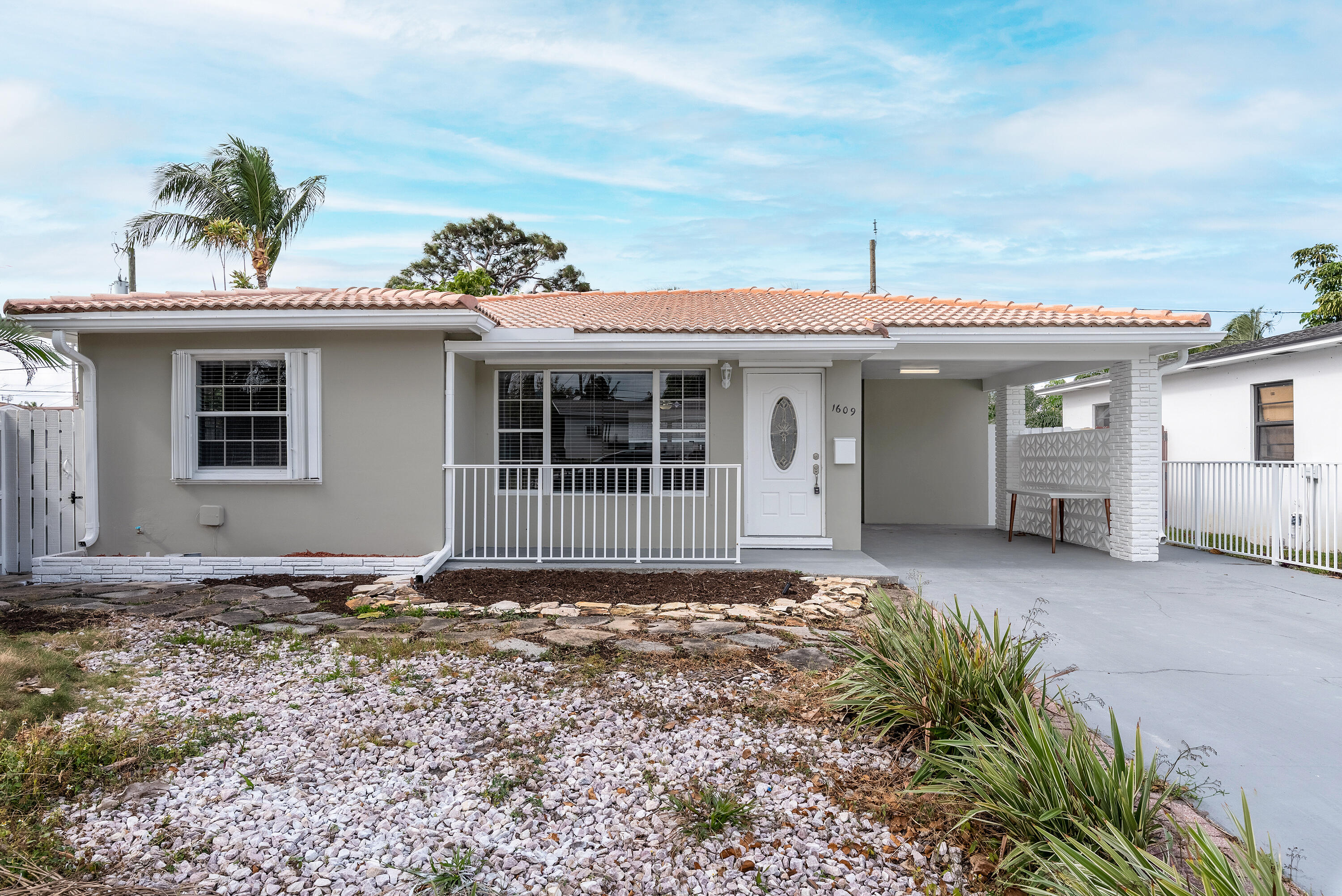 1609 N J Terrace, Lake Worth, Palm Beach County, Florida - 2 Bedrooms  
2 Bathrooms - 