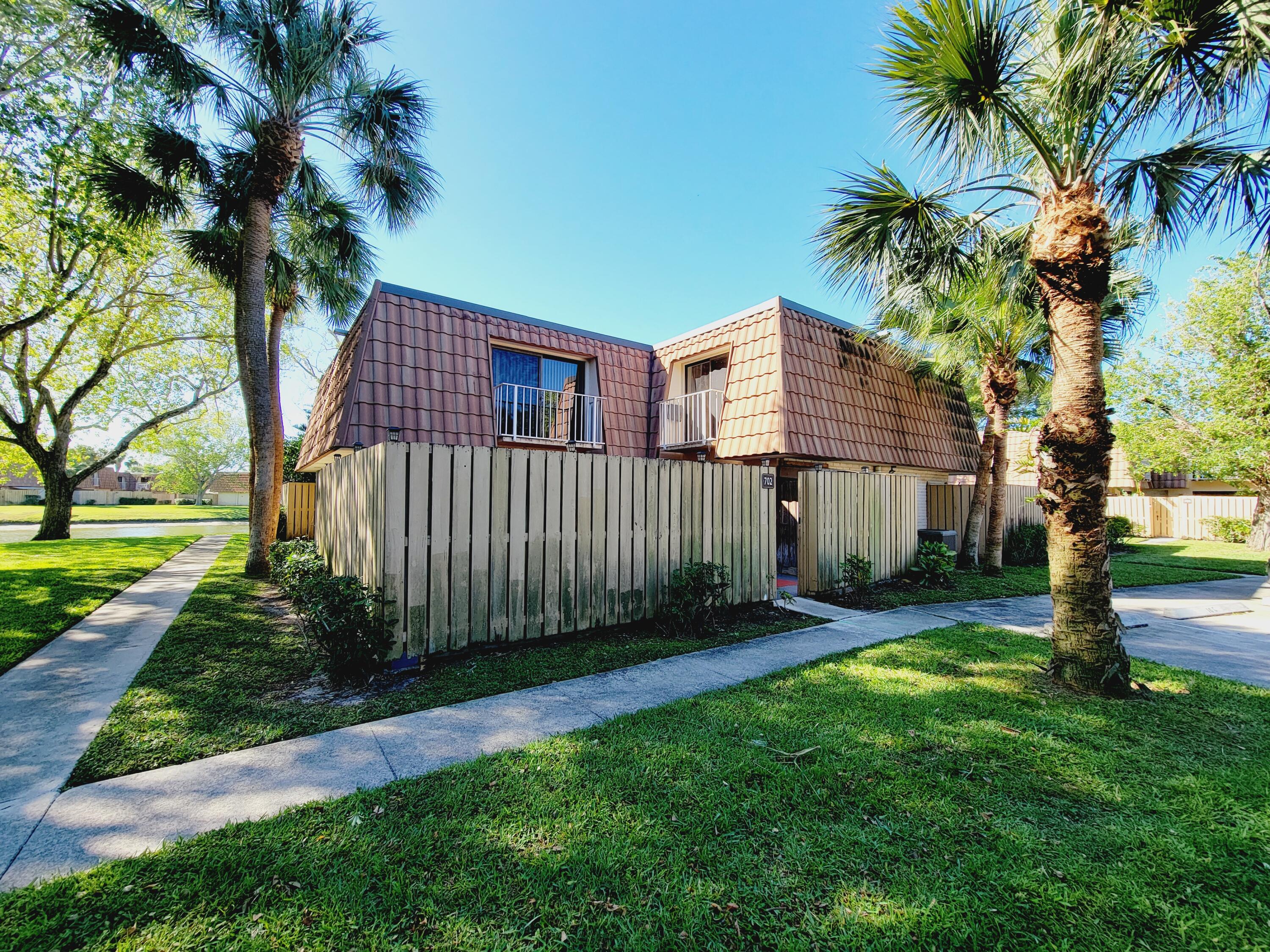 Property for Sale at 702 Mill Valley Pl Place, West Palm Beach, Palm Beach County, Florida - Bedrooms: 2 
Bathrooms: 2.5  - $228,000