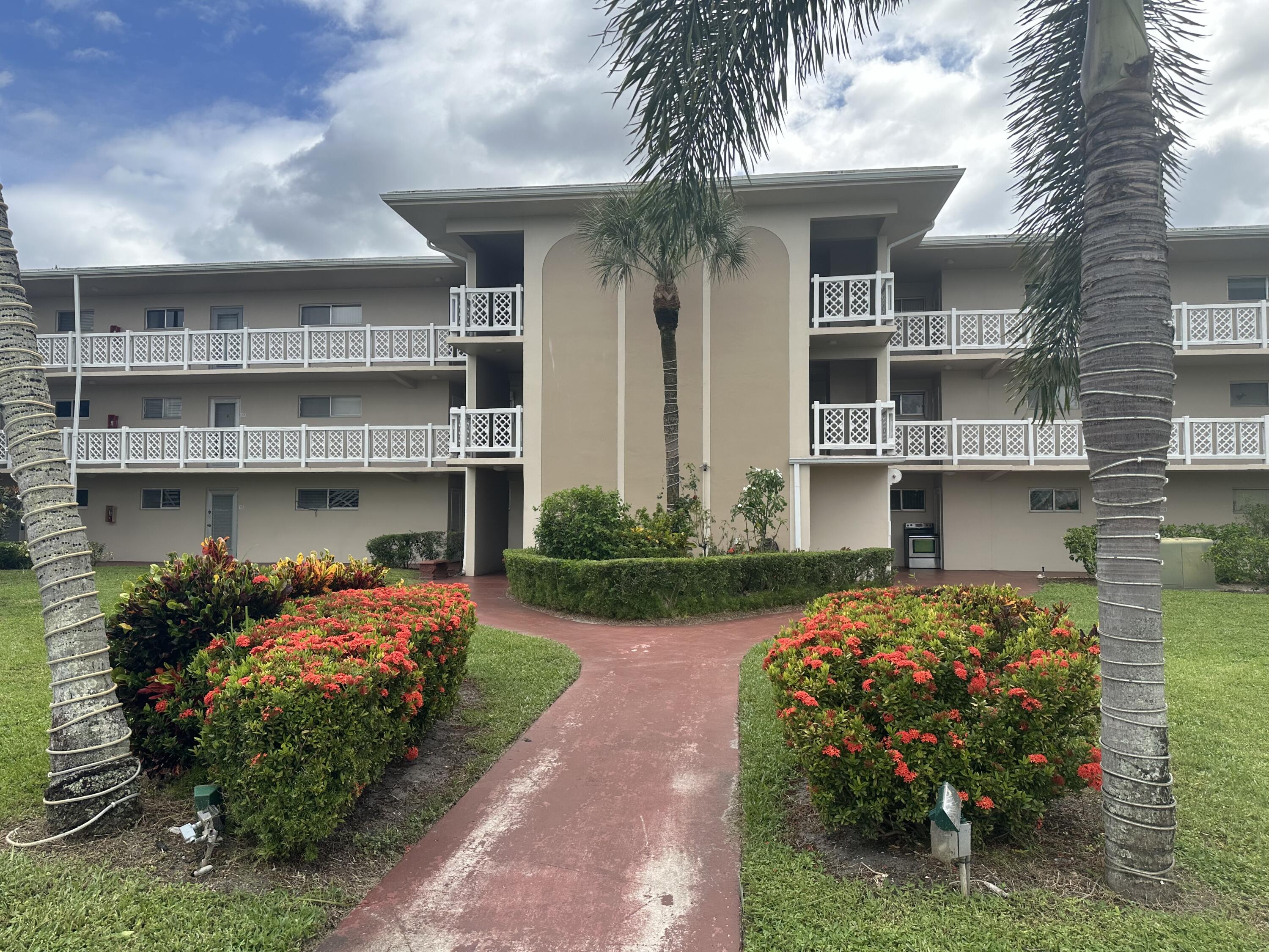 2682 S Garden Drive 107, Lake Worth, Palm Beach County, Florida - 1 Bedrooms  
1 Bathrooms - 