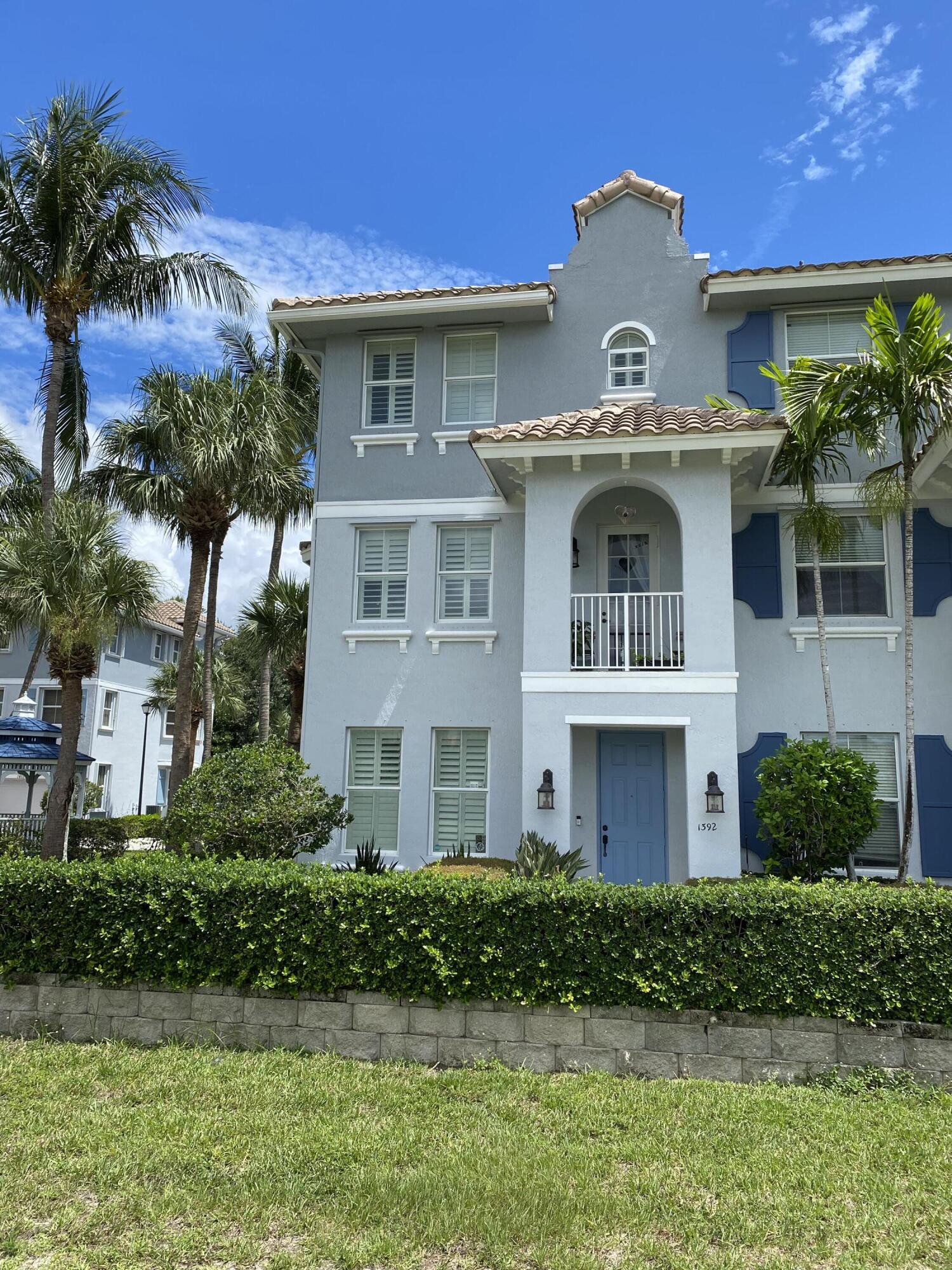Property for Sale at 1392 Piazza Delle Pallottole, Boynton Beach, Palm Beach County, Florida - Bedrooms: 4 
Bathrooms: 3.5  - $465,000