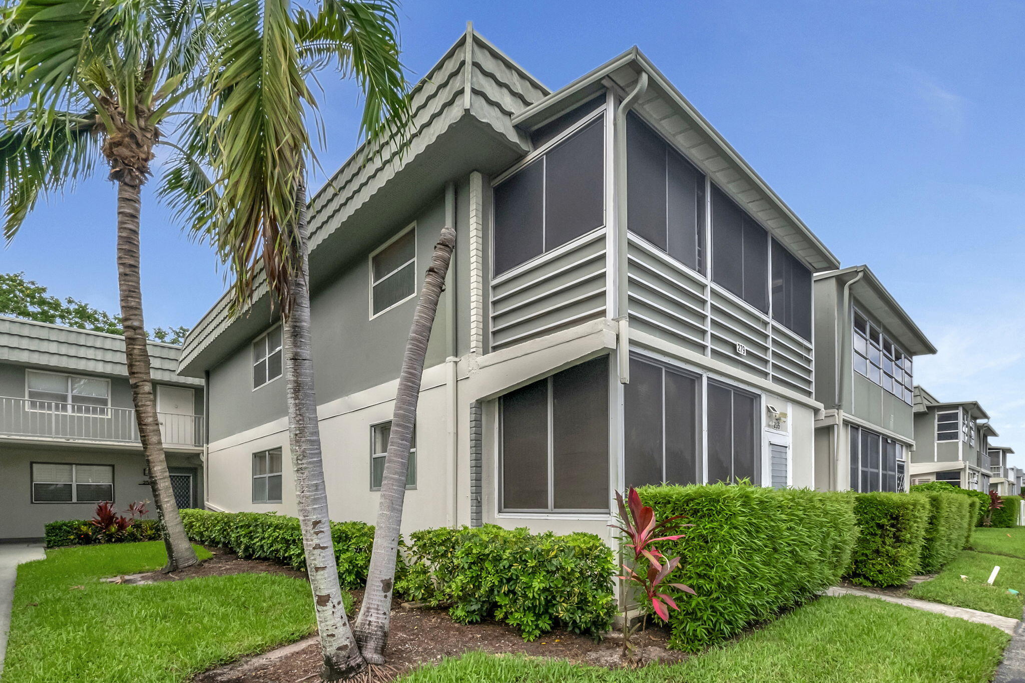 Property for Sale at 279 Flanders F 279 F, Delray Beach, Palm Beach County, Florida - Bedrooms: 1 
Bathrooms: 1.5  - $109,000