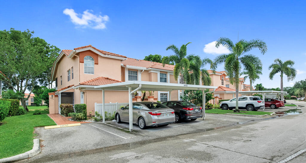 9963 Seacrest Circle 201, Boynton Beach, Palm Beach County, Florida - 2 Bedrooms  
2 Bathrooms - 