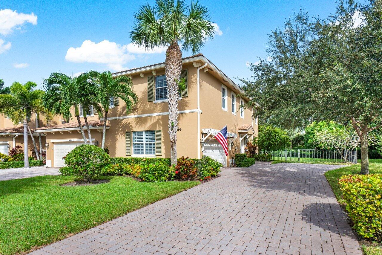 4599 Cadiz Circle, Palm Beach Gardens, Palm Beach County, Florida - 3 Bedrooms  
2.5 Bathrooms - 