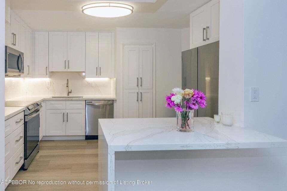 Property for Sale at 2860 S Ocean Boulevard 415, Palm Beach, Palm Beach County, Florida - Bedrooms: 2 
Bathrooms: 2  - $599,000