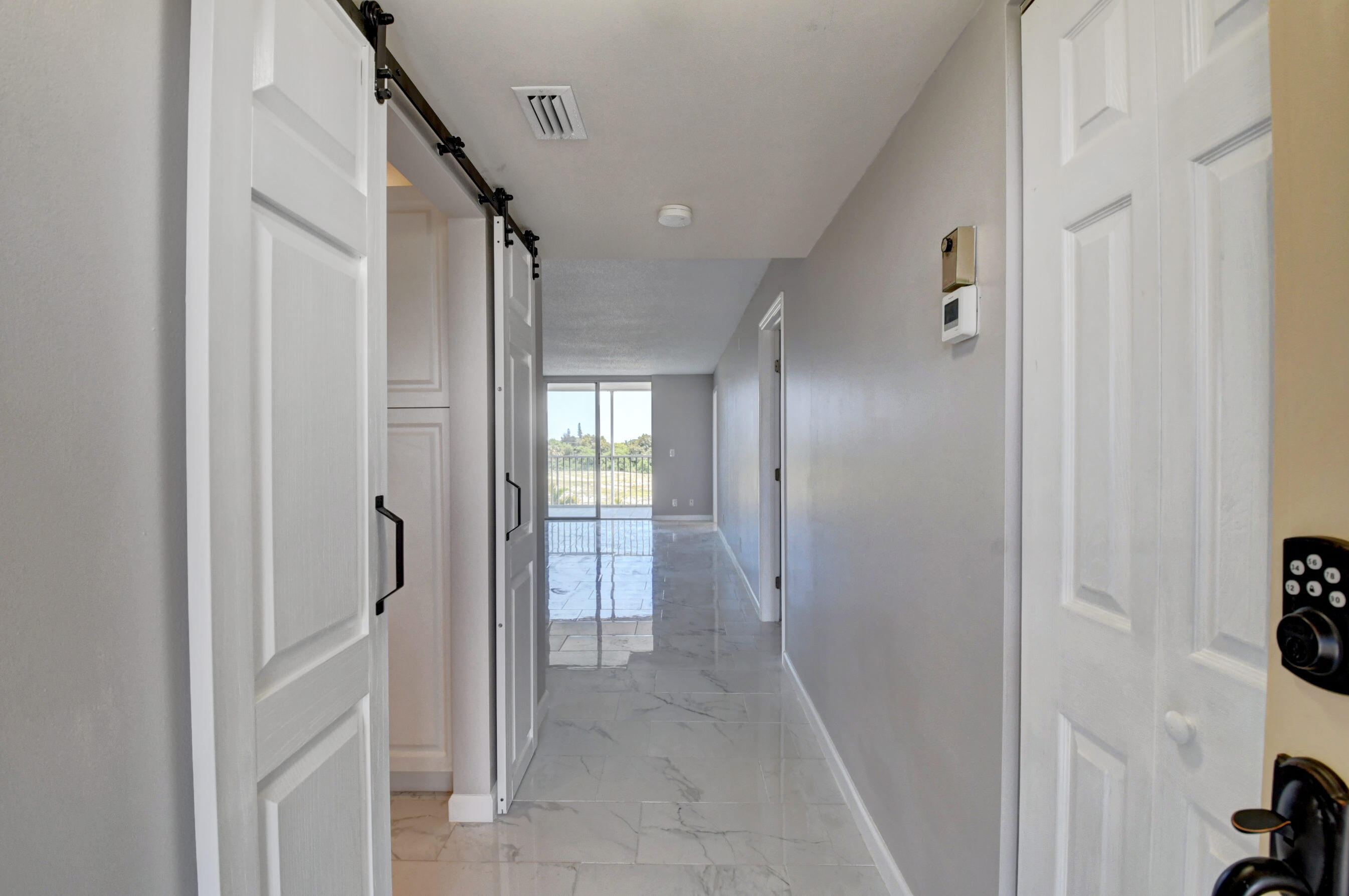 5500 Nw 2nd Avenue Three, Boca Raton, Palm Beach County, Florida - 1 Bedrooms  
2 Bathrooms - 