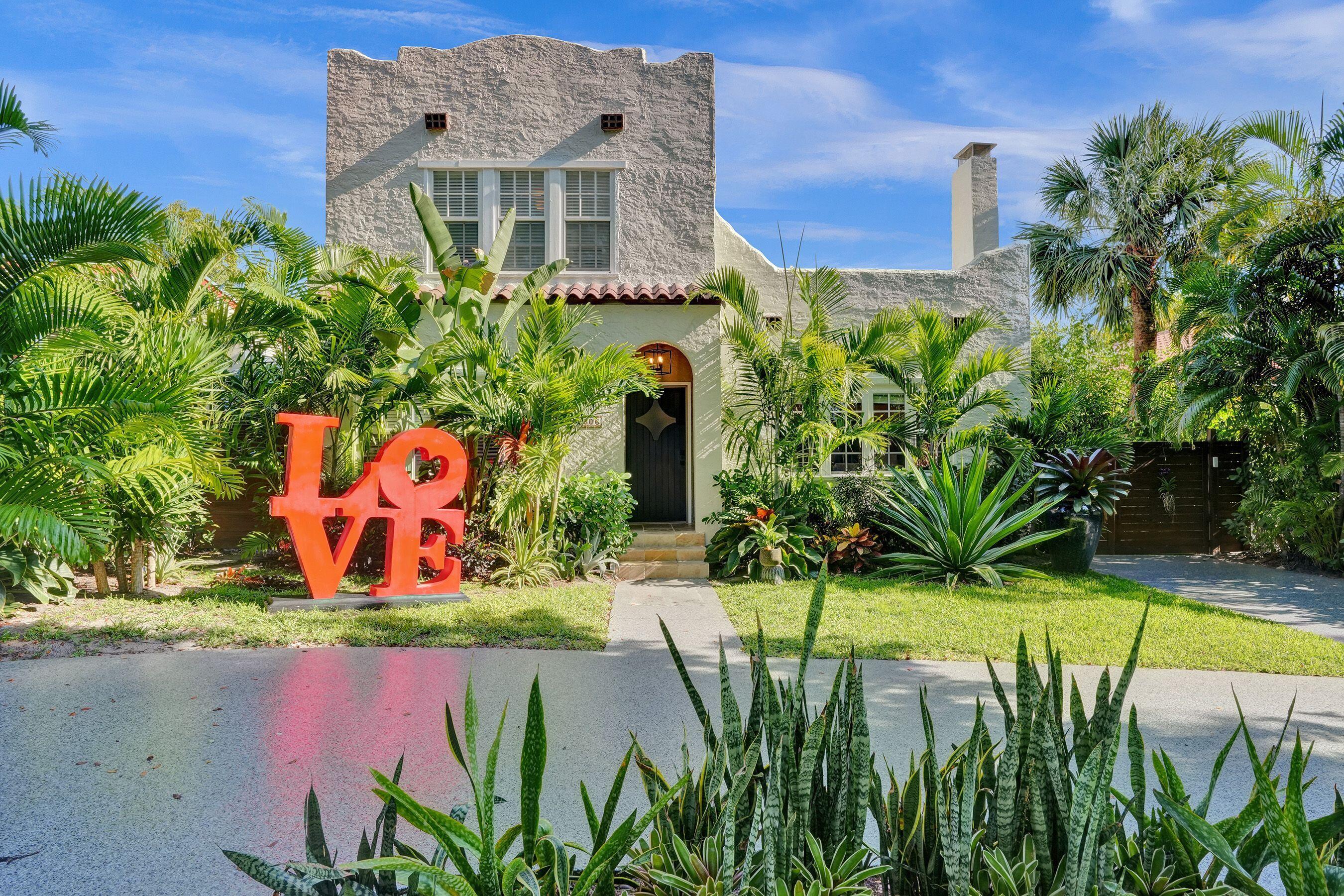 806 Sunset Road, West Palm Beach, Palm Beach County, Florida - 3 Bedrooms  
3.5 Bathrooms - 