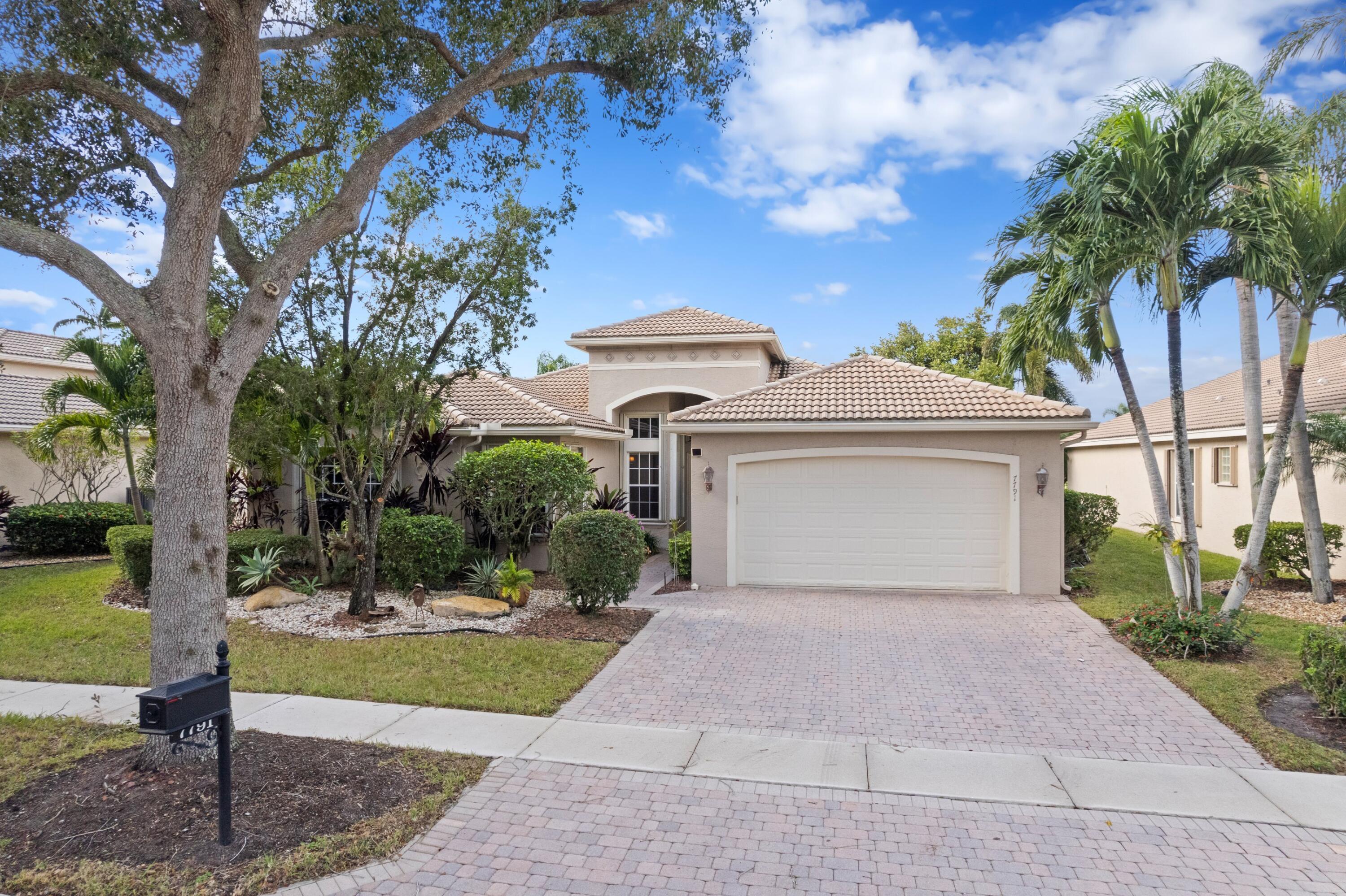 7791 Windy Largo Court, Lake Worth, Palm Beach County, Florida - 4 Bedrooms  
2.5 Bathrooms - 