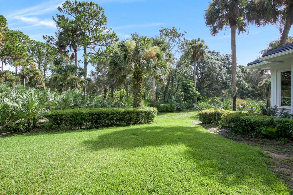 Photo of 18043 SE Old Trail Drive, Jupiter, FL 33478 (MLS # RX-10821010)