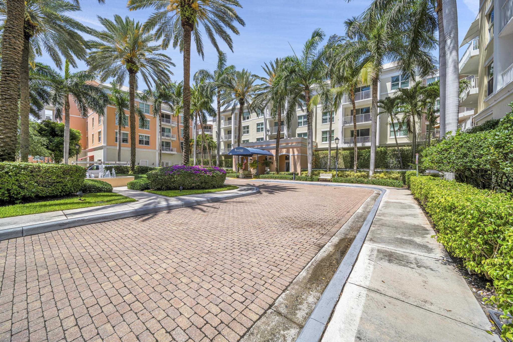 Property for Sale at 802 W Windward Way 204, Lantana, Palm Beach County, Florida - Bedrooms: 1 
Bathrooms: 1  - $230,000