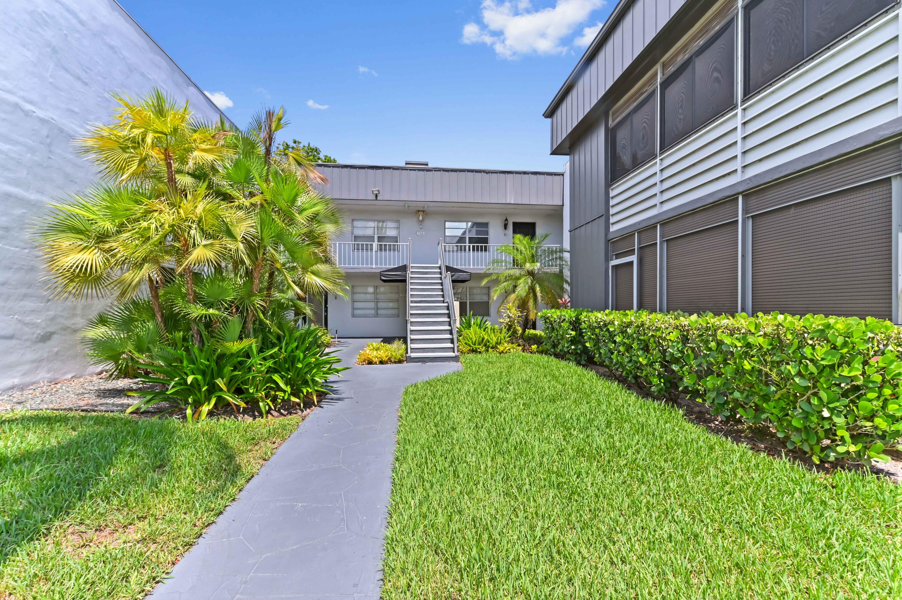 7 Normandy A, Delray Beach, Palm Beach County, Florida - 2 Bedrooms  
2 Bathrooms - 