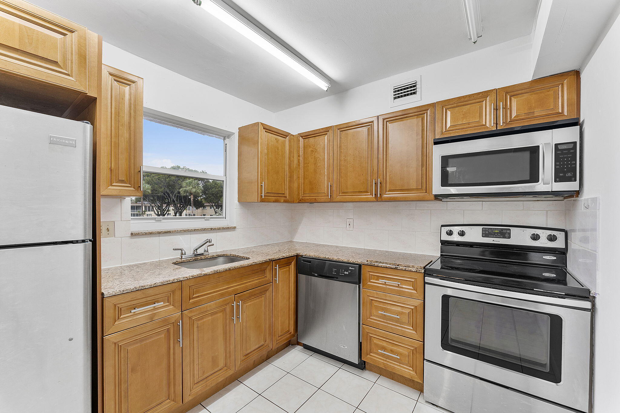 Property for Sale at 715 Lori Drive 205, Palm Springs, Miami-Dade County, Florida - Bedrooms: 1 
Bathrooms: 1.5  - $127,500