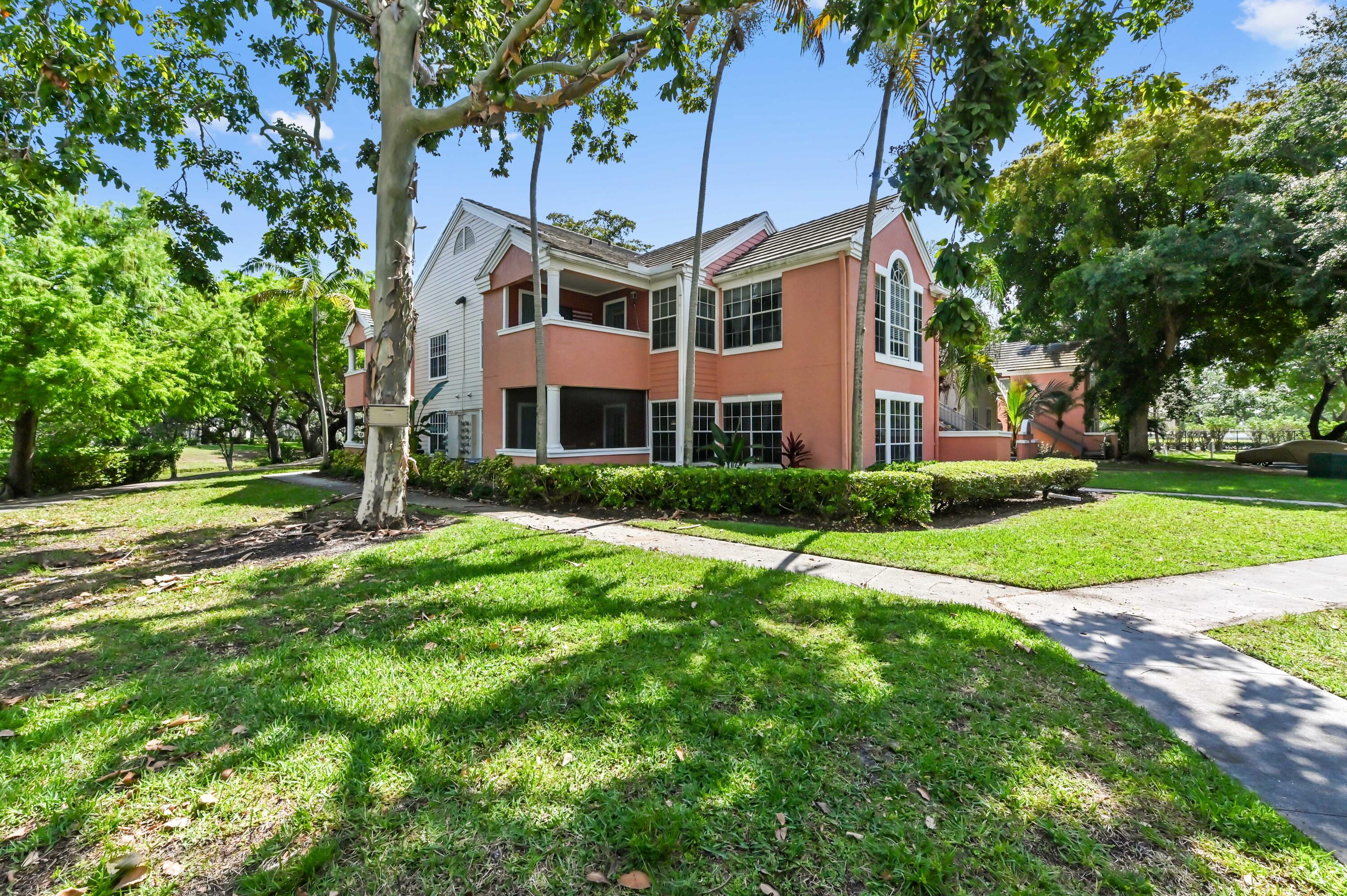 Property for Sale at 1125 Crystal Way Way I, Delray Beach, Palm Beach County, Florida - Bedrooms: 2 
Bathrooms: 2  - $270,000