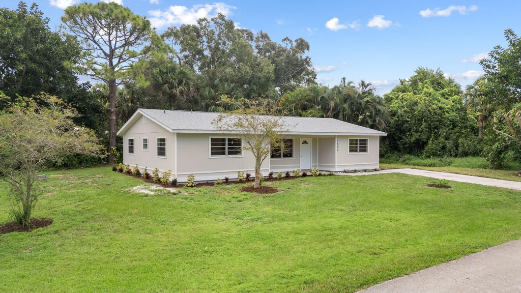 Photo of 1502 Emerson Lane, Sebastian, FL 32958 (MLS # RX-11127744)