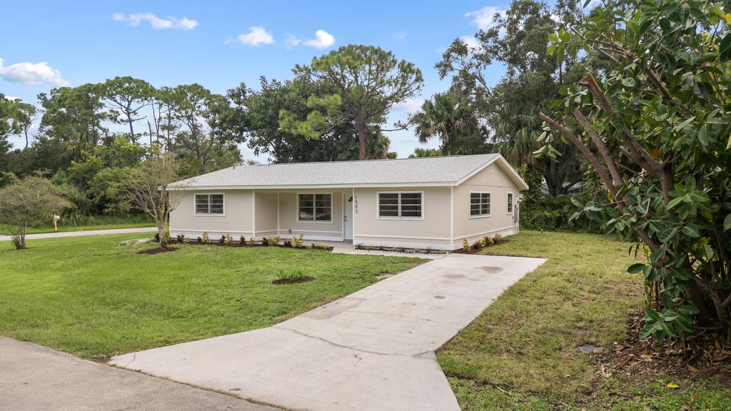Photo of 1502 Emerson Lane, Sebastian, FL 32958 (MLS # RX-11127744)