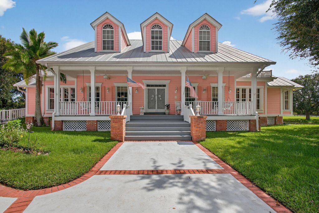 Photo of 4151 SW Sundown Lane, Palm City, FL 34990 (MLS # RX-11125579)