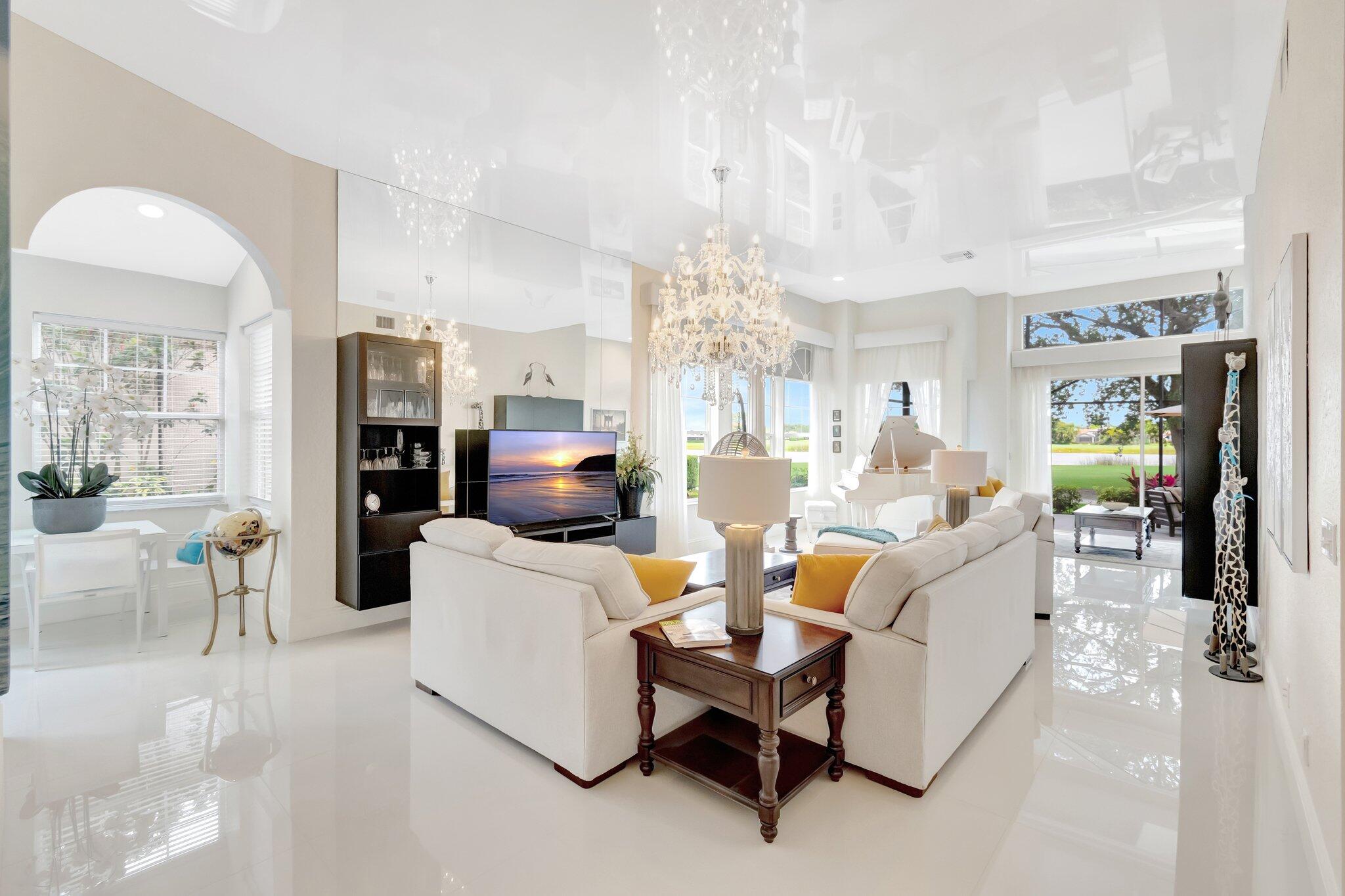 6201 Evian Place, Boynton Beach, Palm Beach County, Florida - 3 Bedrooms  
2.5 Bathrooms - 
