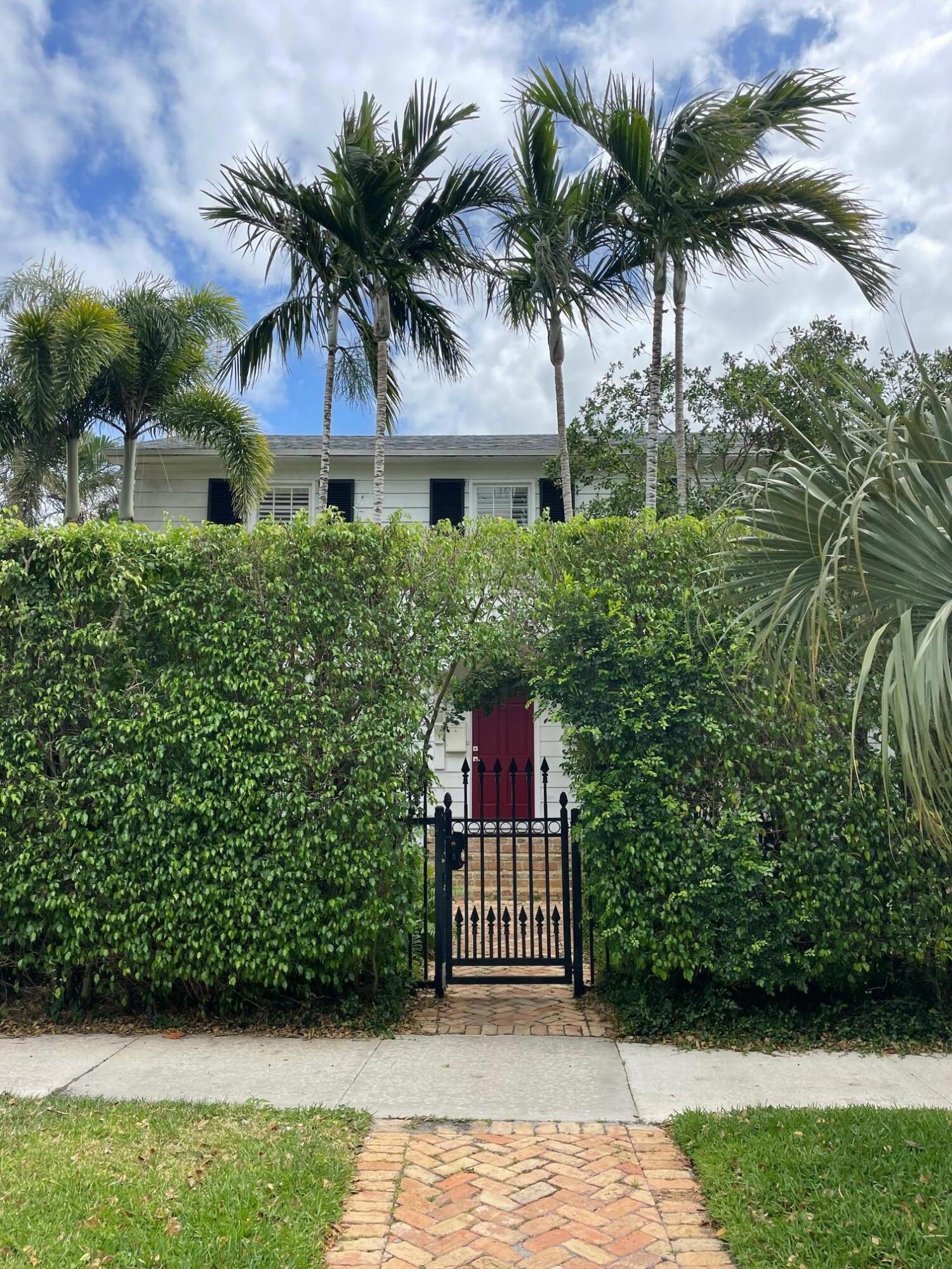 Rental Property at 300 Marlborough Road, West Palm Beach, Palm Beach County, Florida - Bedrooms: 3 
Bathrooms: 2  - $5,500 MO.