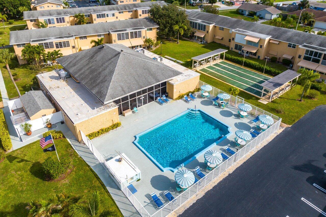 2102 Ne 1st Way 206, Boynton Beach, Palm Beach County, Florida - 2 Bedrooms  
2 Bathrooms - 