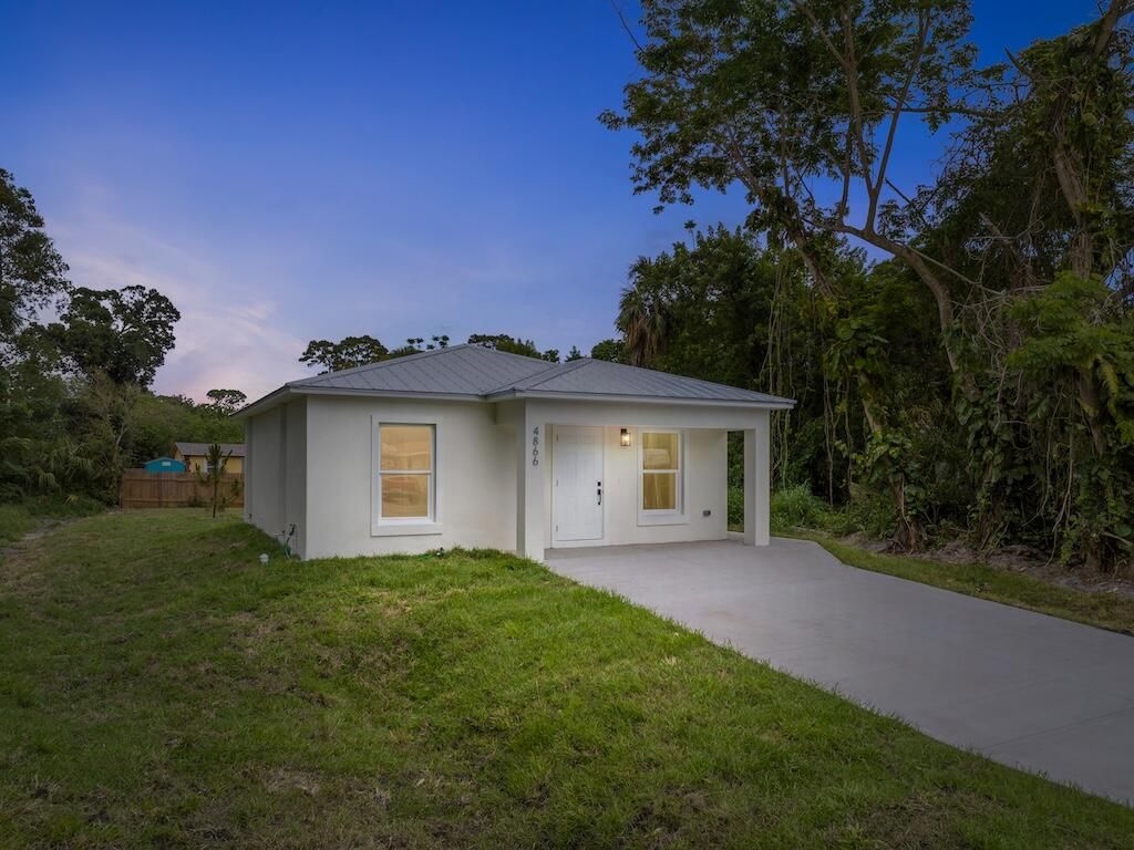 Photo of 4866 33rd Avenue, Vero Beach, FL 32967 (MLS # RX-11123944)