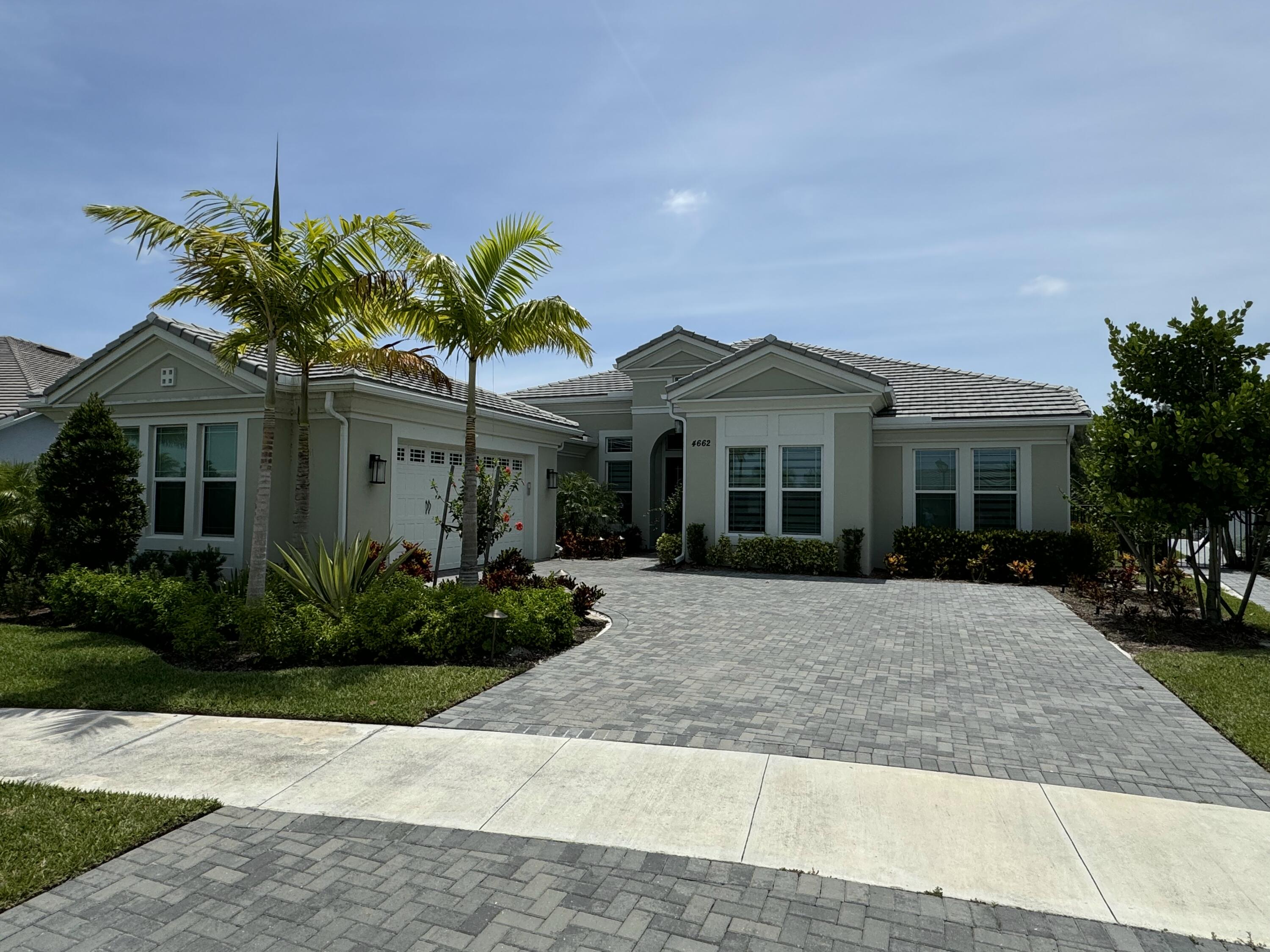 4662 Estates Circle, Westlake, Palm Beach County, Florida - 5 Bedrooms  
4.5 Bathrooms - 