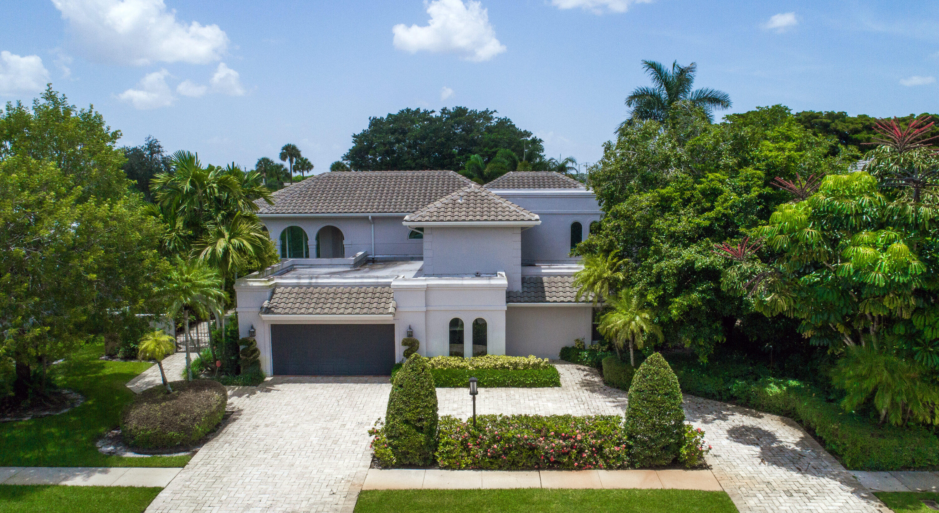 7972 Mandarin Drive, Boca Raton, Palm Beach County, Florida - 4 Bedrooms  
4.5 Bathrooms - 
