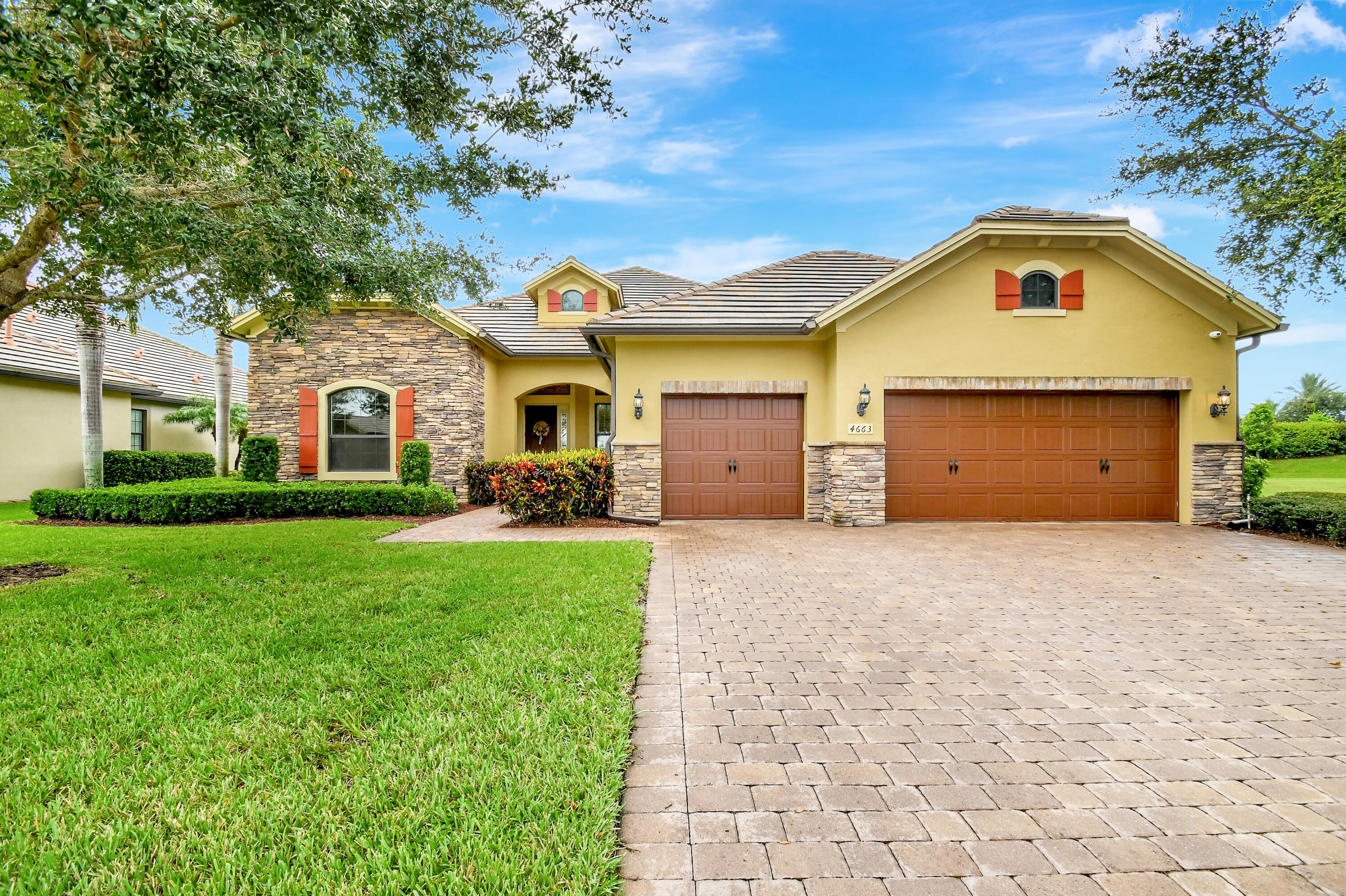 4663 Siena Circle, Wellington, Palm Beach County, Florida - 3 Bedrooms  
3 Bathrooms - 