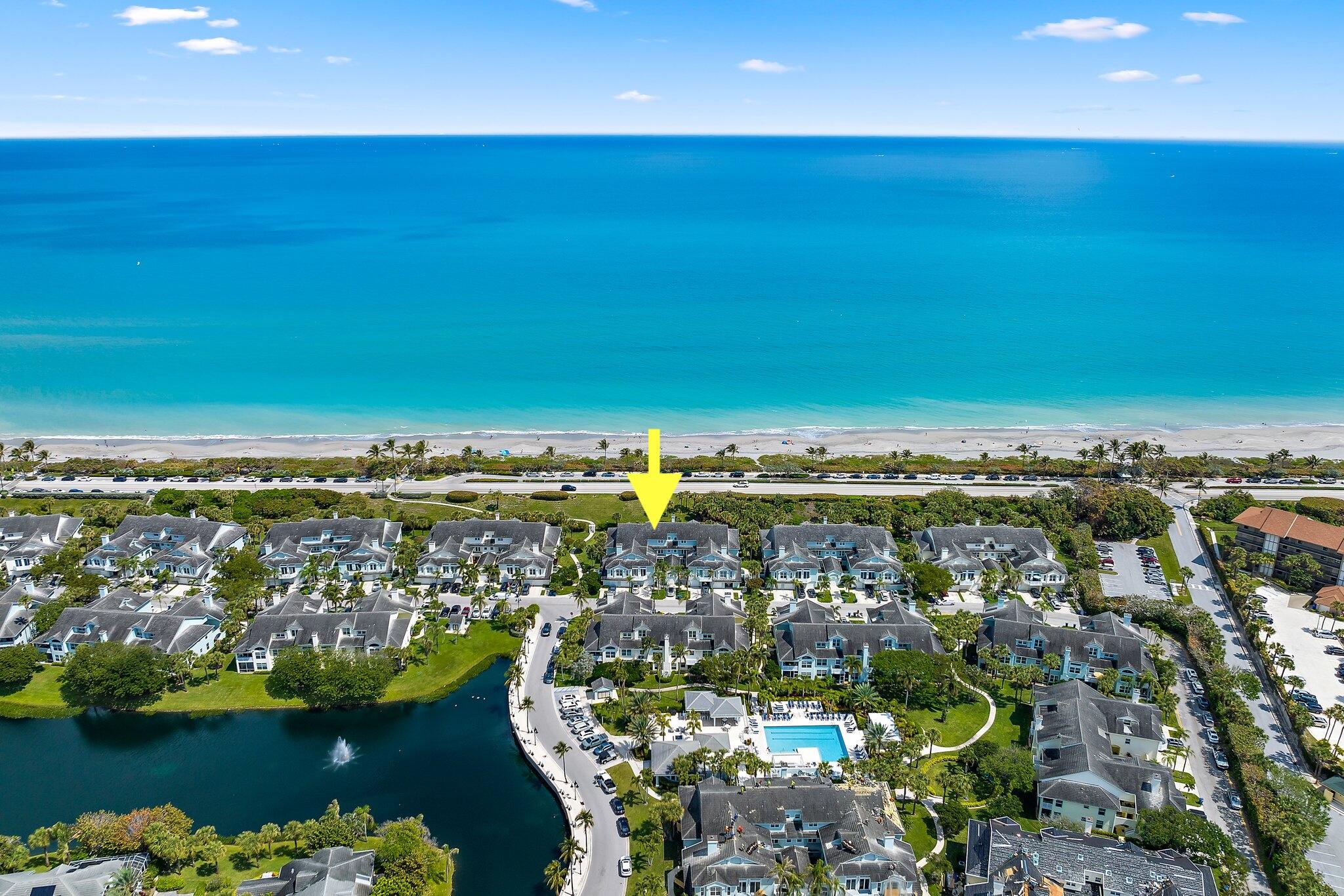 Property for Sale at 305 Mainsail Circle, Jupiter, Palm Beach County, Florida - Bedrooms: 2 
Bathrooms: 2  - $895,000