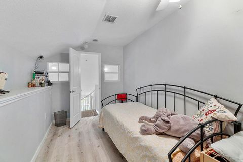 Tiny photo for 3398 Nw 125th Way Way, Sunrise, FL 33323 (MLS # RX-11126321)