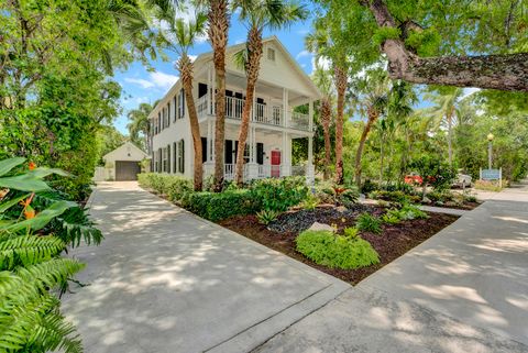 Photo of 306 N Swinton Avenue, Delray Beach, FL 33444 (MLS # RX-11129291)