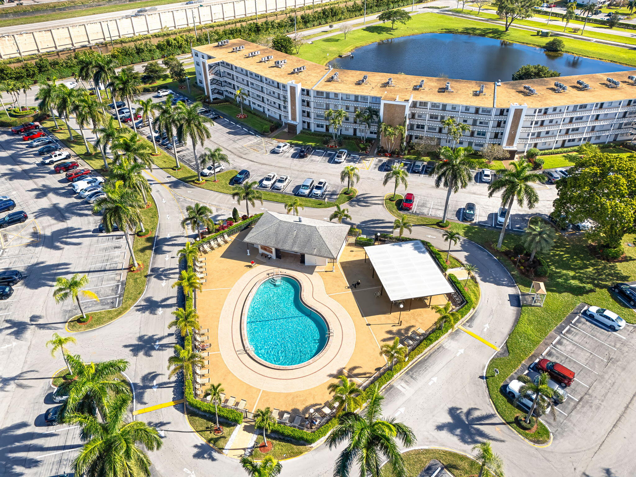 2049 Hythe C, Boca Raton, Palm Beach County, Florida - 2 Bedrooms  
2 Bathrooms - 