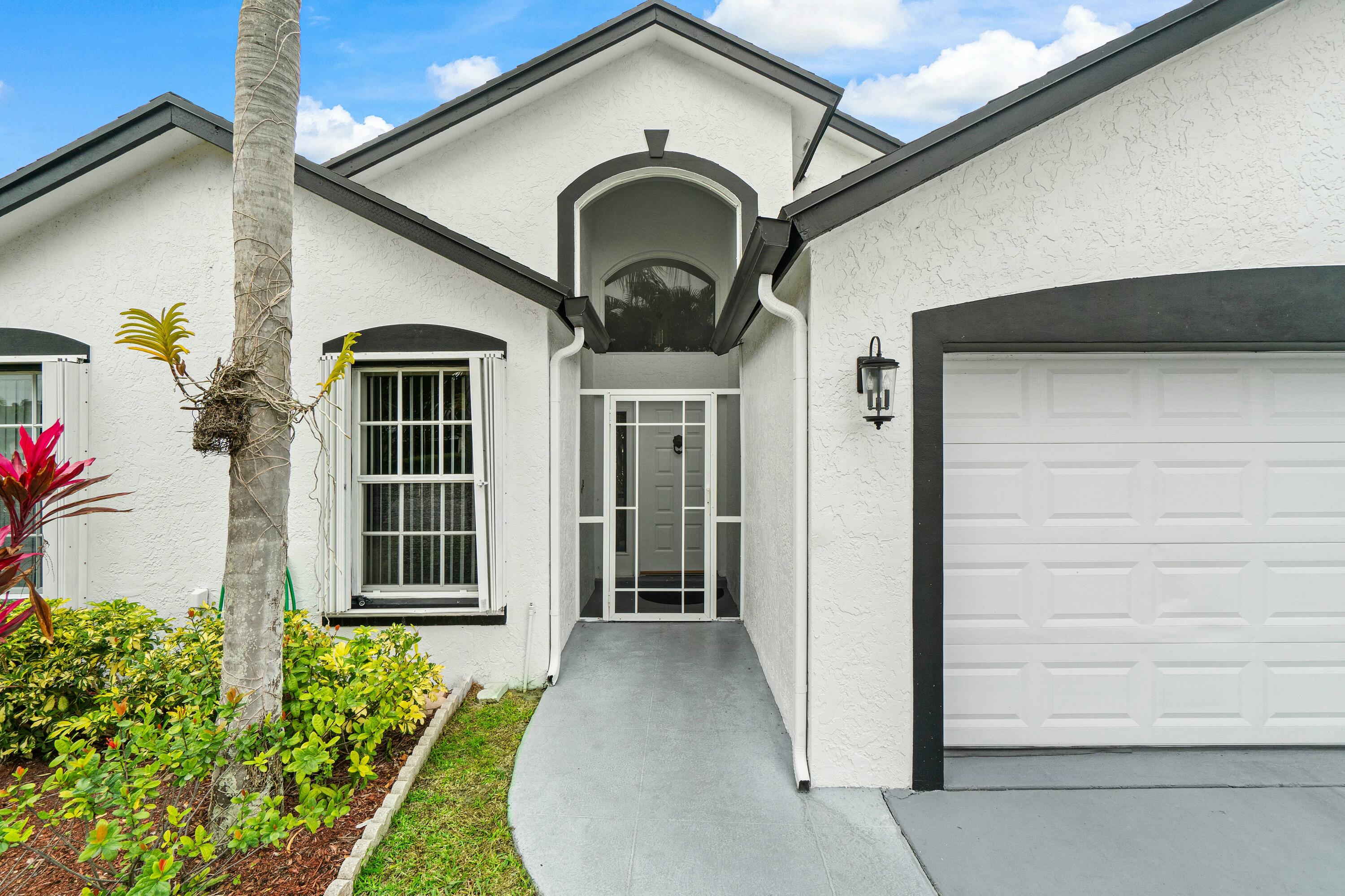 Property for Sale at 5055 Robino Circle, West Palm Beach, Palm Beach County, Florida - Bedrooms: 2 
Bathrooms: 2  - $420,000
