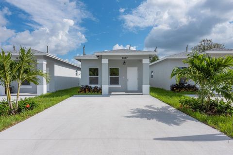 Photo of 2827 Saranac Avenue, West Palm Beach, FL 33409 (MLS # RX-11128137)