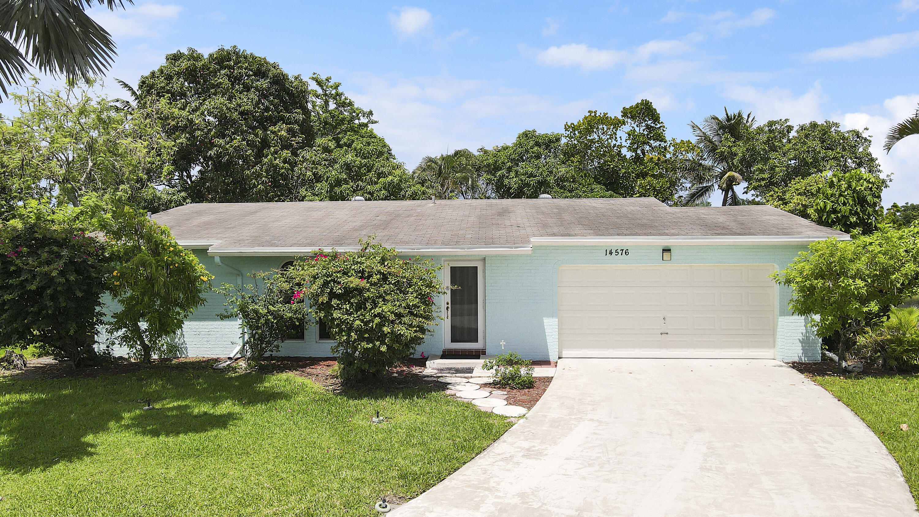 14576 Country Side Lane, Delray Beach, Palm Beach County, Florida - 2 Bedrooms  
2 Bathrooms - 