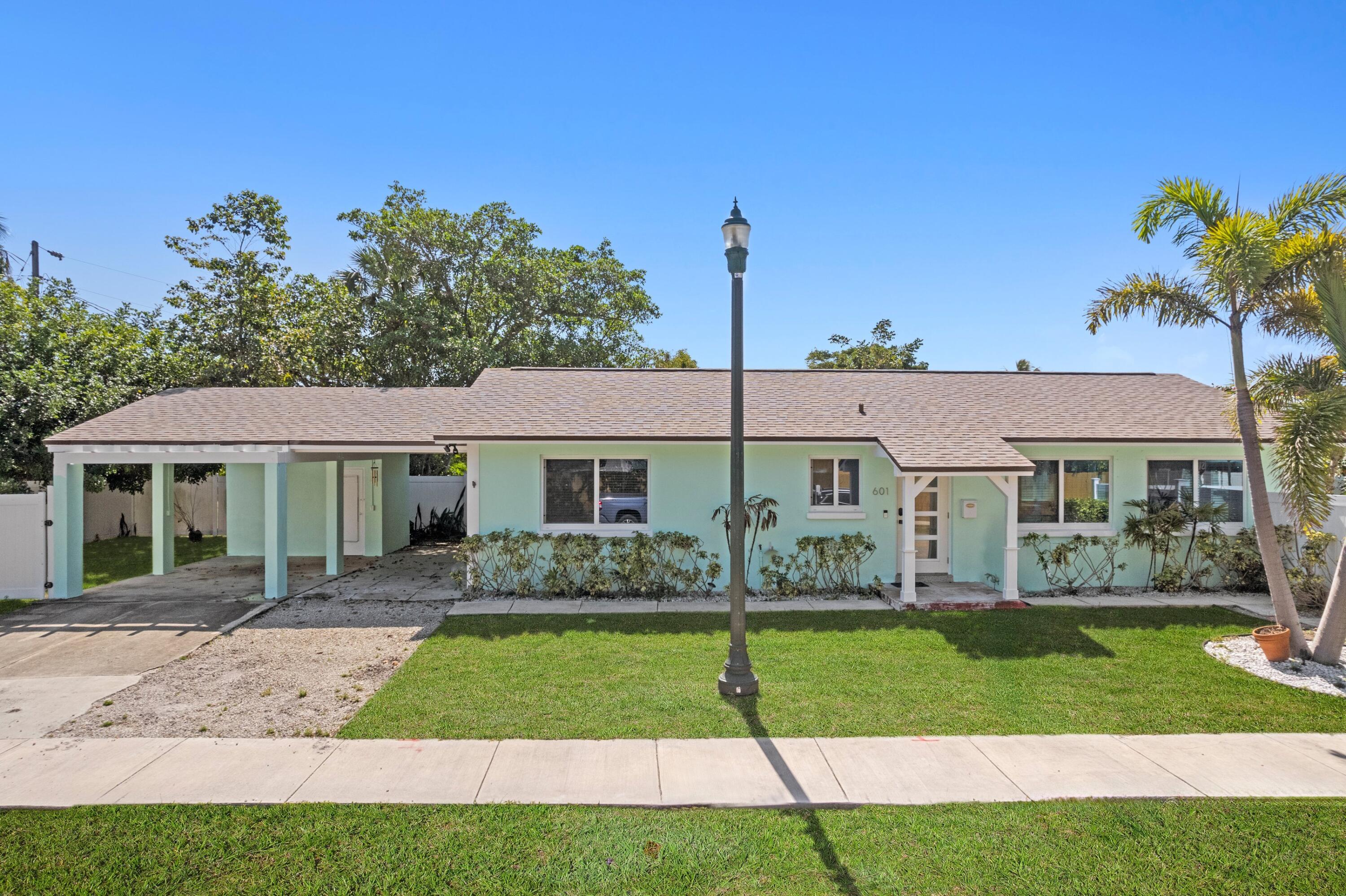 601 Se 3rd Avenue, Delray Beach, Palm Beach County, Florida - 2 Bedrooms  
2 Bathrooms - 
