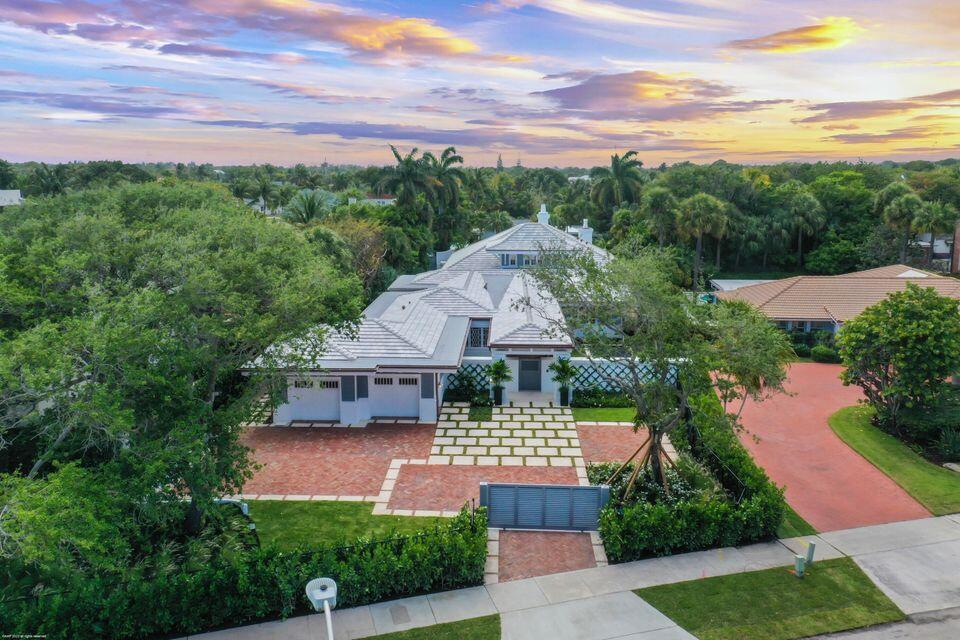 Property for Sale at 7711 S Flagler Drive, West Palm Beach, Palm Beach County, Florida - Bedrooms: 4 
Bathrooms: 3.5  - $8,800,000