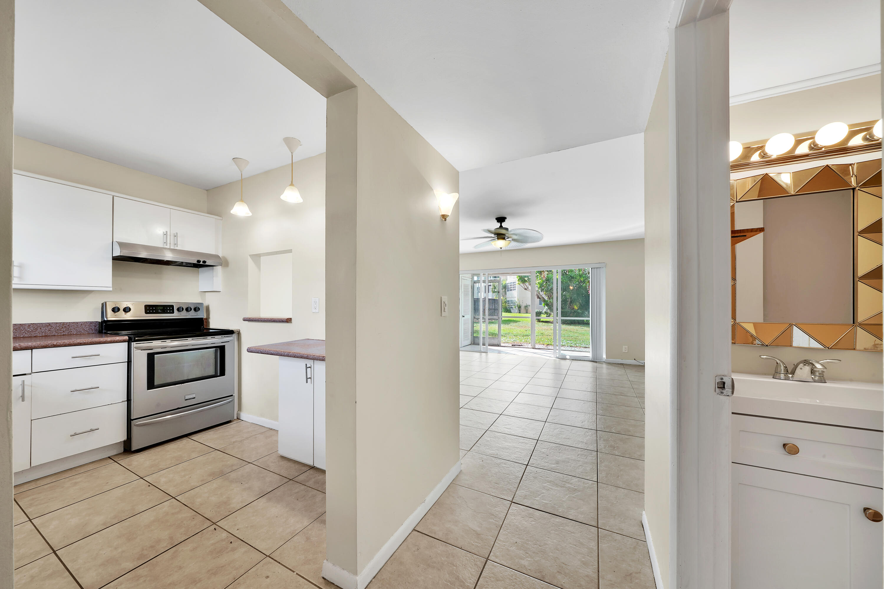 Property for Sale at 719 Lori Drive 102, Palm Springs, Miami-Dade County, Florida - Bedrooms: 1 
Bathrooms: 1.5  - $135,000