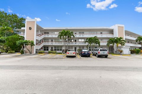 Photo of 113 Wellington D, West Palm Beach, FL 33417 (MLS # RX-11127108)