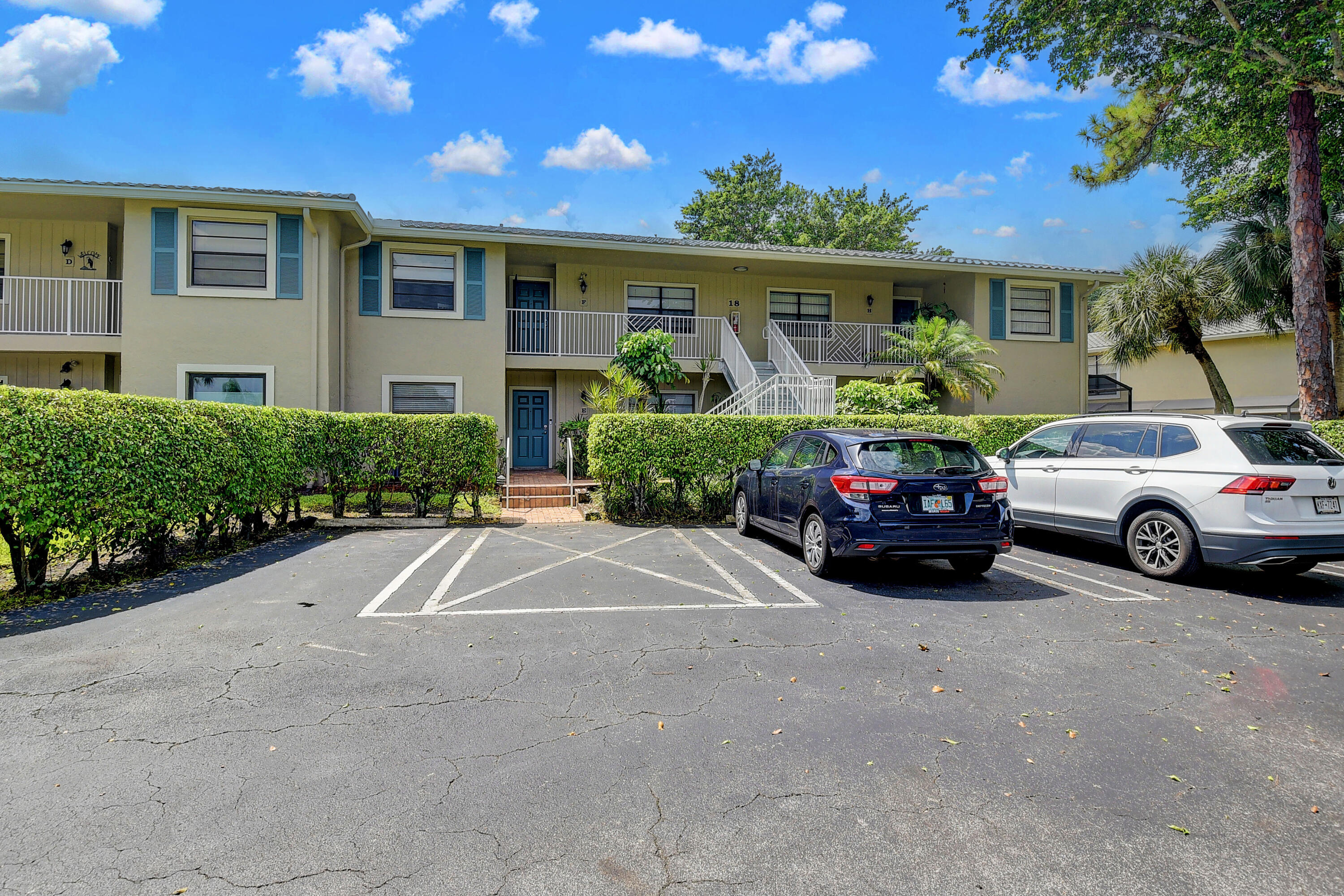 Property for Sale at 18 Westgate Lane 18F, Boynton Beach, Palm Beach County, Florida - Bedrooms: 2 
Bathrooms: 2  - $49,999