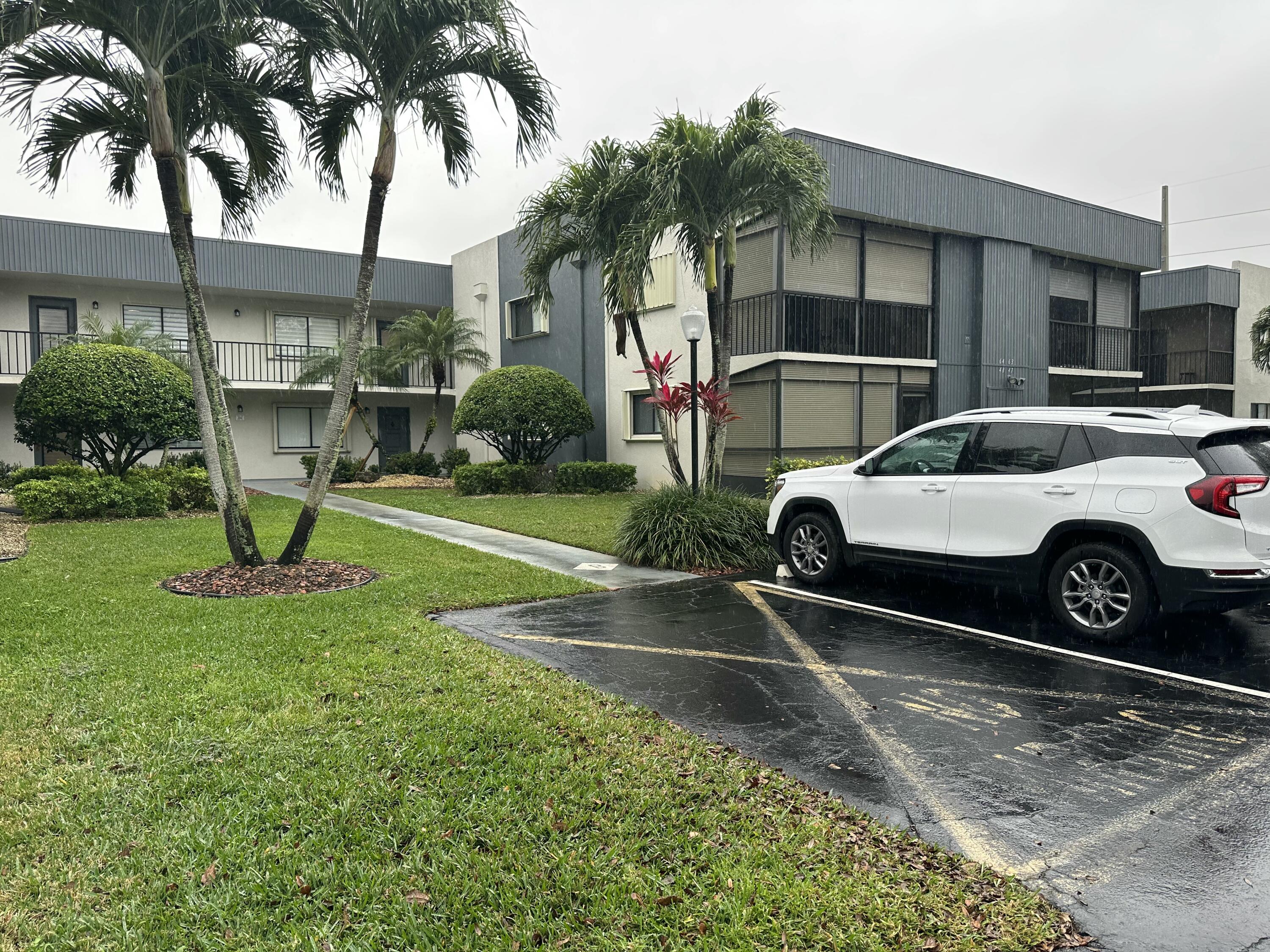 15036 Ashland Lane Apt 44 Ln, Delray Beach, Palm Beach County, Florida - 2 Bedrooms  
2 Bathrooms - 