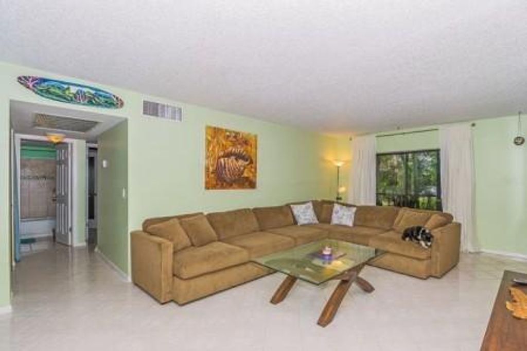 Photo of 150 Pineview Road #K2, Jupiter, FL 33469 (MLS # RX-10897338)
