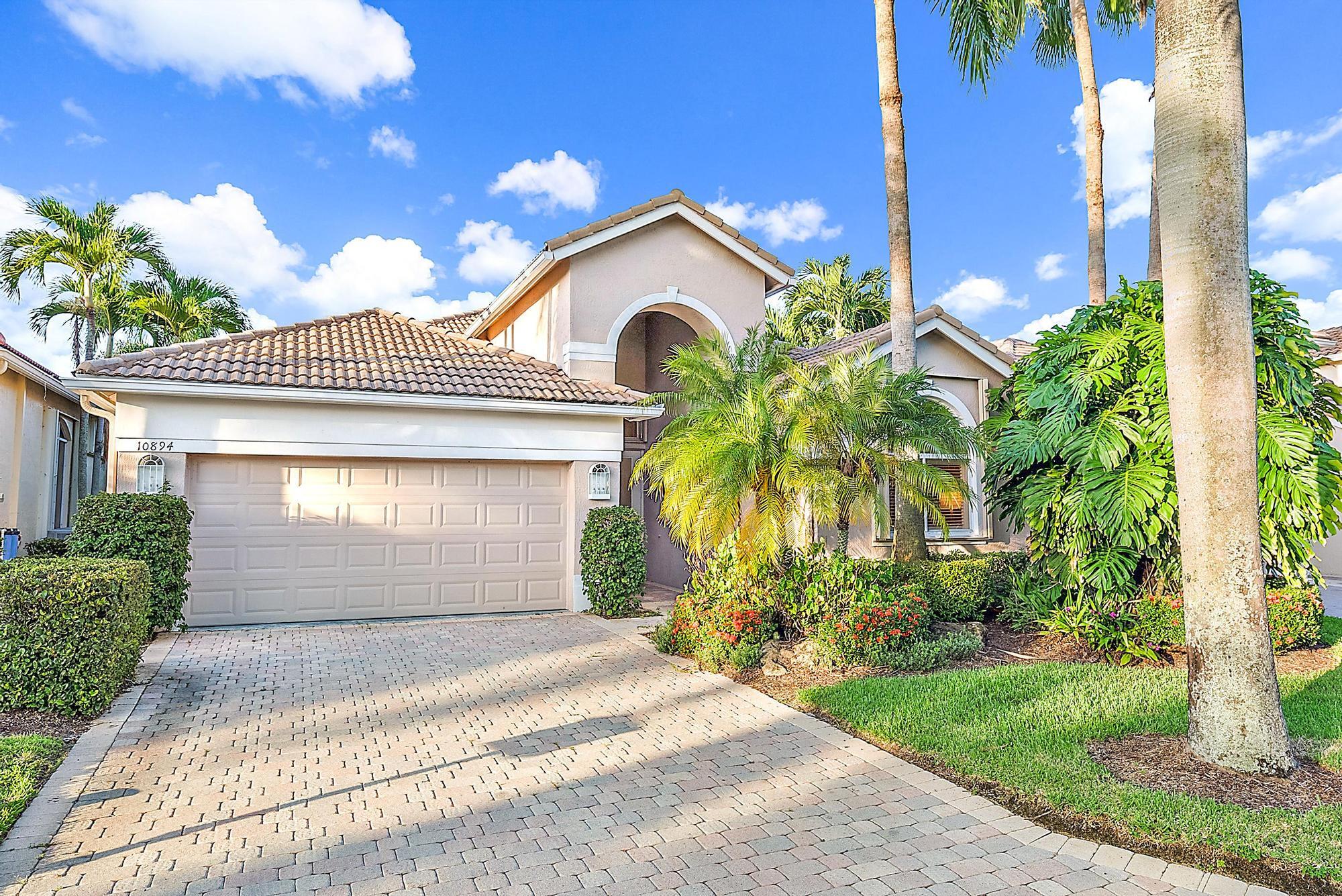 Property for Sale at 10894 Grande Boulevard, West Palm Beach, Palm Beach County, Florida - Bedrooms: 3 
Bathrooms: 2.5  - $599,000