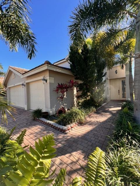 5512 Albin Drive, Greenacres, Palm Beach County, Florida - 5 Bedrooms  
3 Bathrooms - 