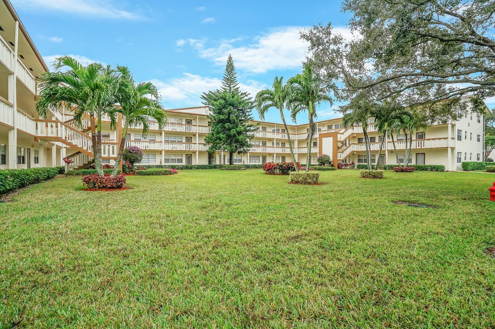 104 Mansfield C, Boca Raton, Palm Beach County, Florida - 1 Bedrooms  
1.5 Bathrooms - 